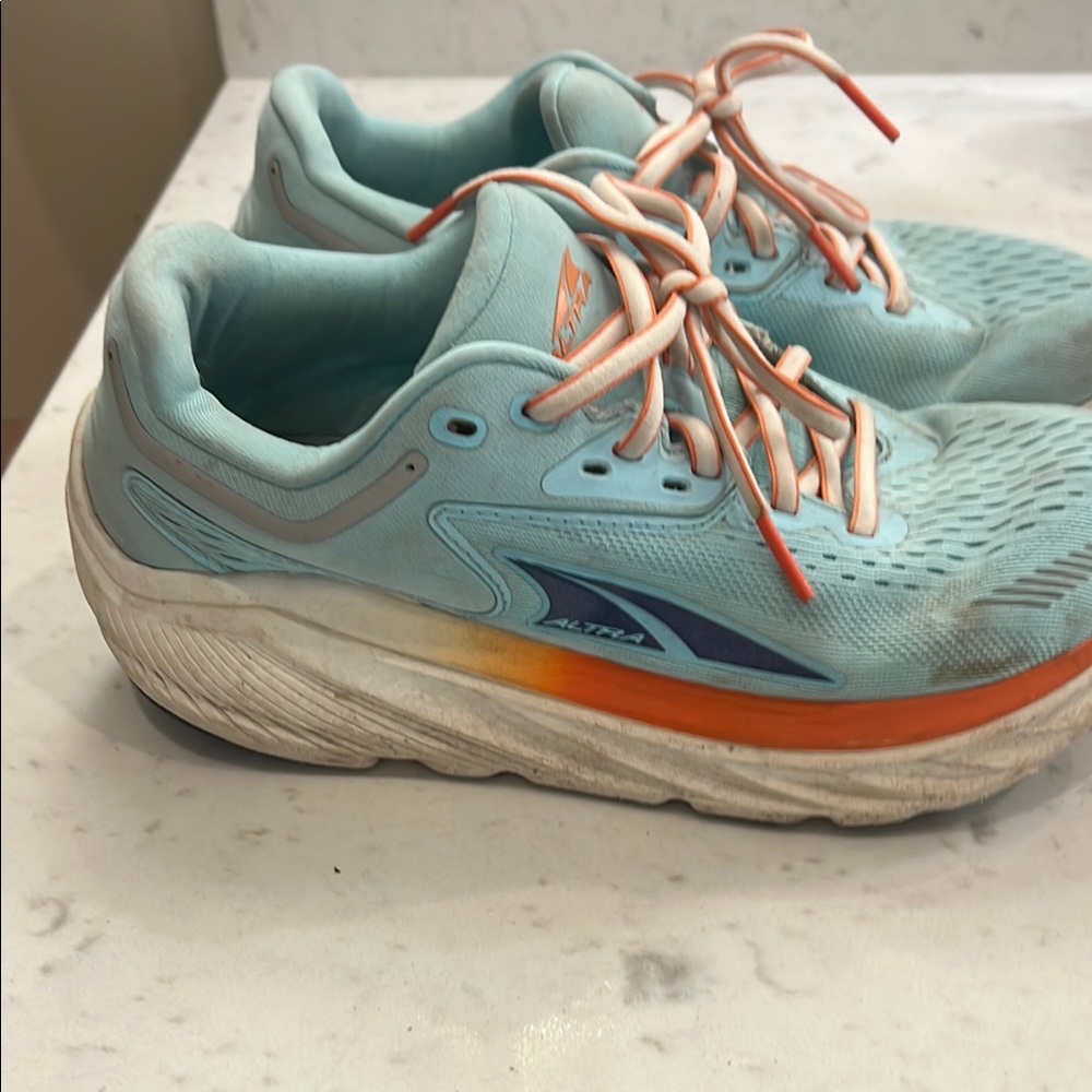 Altra Light Blue Running Shoes - Picture 2 of 6